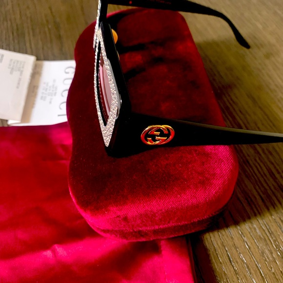 COPY - Beautiful  Rectangular frame Gucci Sun glasses with crystals Hollywood f… - Picture 2 of 8